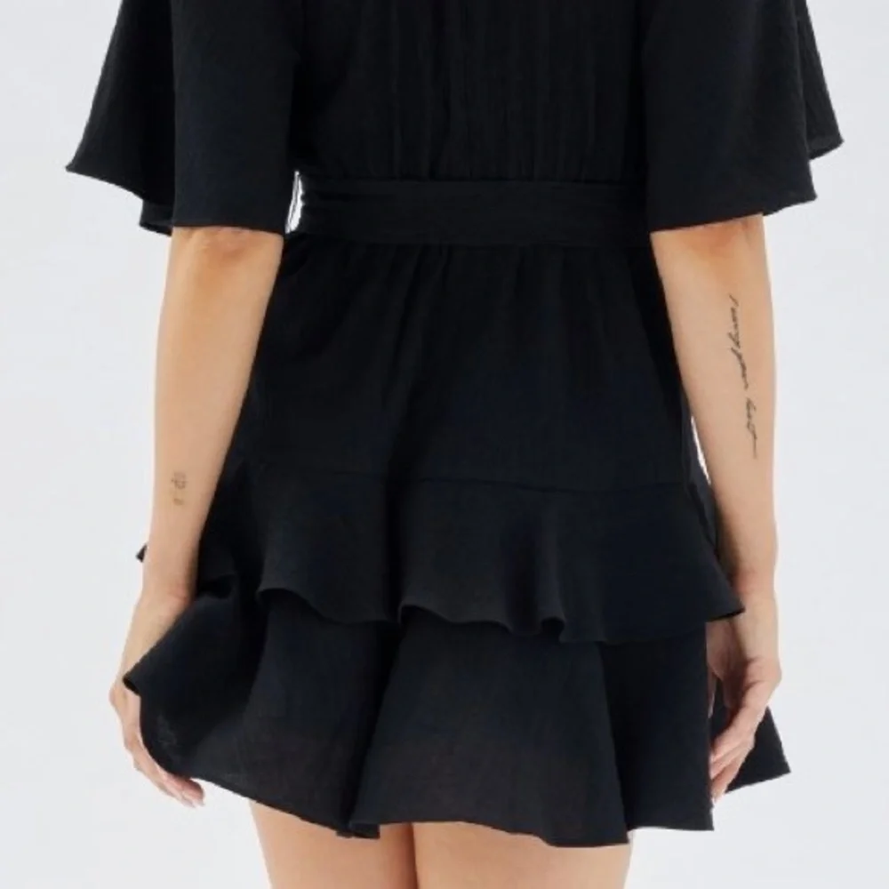 NWT MINKPINK X Revolve Fatima Frill Mini Dress Black Size XS - Picture 7 of 11